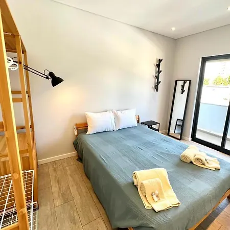 Campus 121 Apartment *