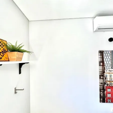 Campus 121 Apartment